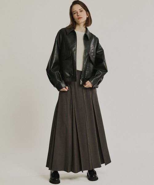 PUBLIC TOKYO(パブリックトウキョウ)の「コットンカシミヤスリットスリーブニット(ニット/セーター・レディース・ダークグレー/ホワイト/ブルー・FREE)」の16枚目の写真