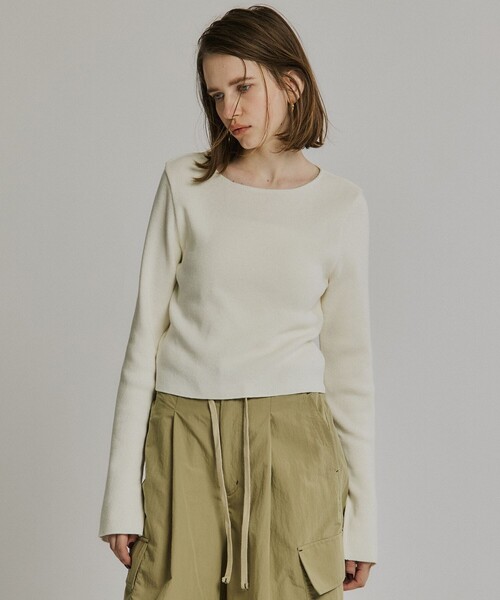 PUBLIC TOKYO(パブリックトウキョウ)の「コットンカシミヤスリットスリーブニット(ニット/セーター・レディース・ダークグレー/ホワイト/ブルー・FREE)」の19枚目の写真