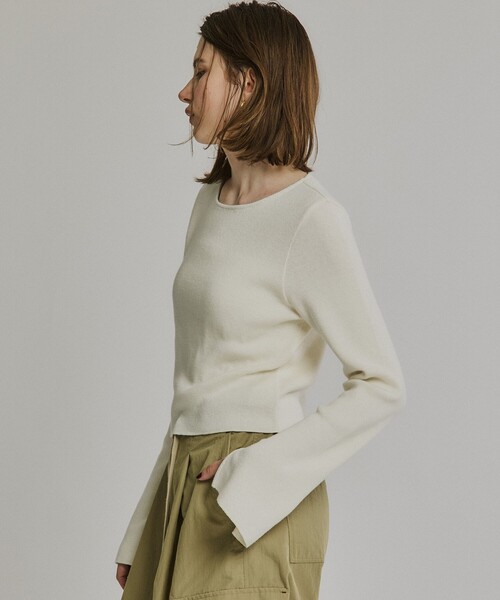 PUBLIC TOKYO(パブリックトウキョウ)の「コットンカシミヤスリットスリーブニット(ニット/セーター・レディース・ダークグレー/ホワイト/ブルー・FREE)」の20枚目の写真