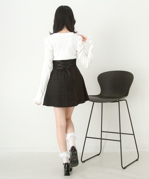 DearMyLove（ディアマイラブ）の「ストーンハートくり抜きリブカットトップス（Tシャツ/カットソー・レディース・ブラック/ホワイト・3L/LL/LARGE/MEDIUM）」の4枚目の写真