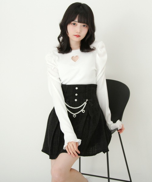 DearMyLove（ディアマイラブ）の「ストーンハートくり抜きリブカットトップス（Tシャツ/カットソー・レディース・ブラック/ホワイト・3L/LL/LARGE/MEDIUM）」の5枚目の写真