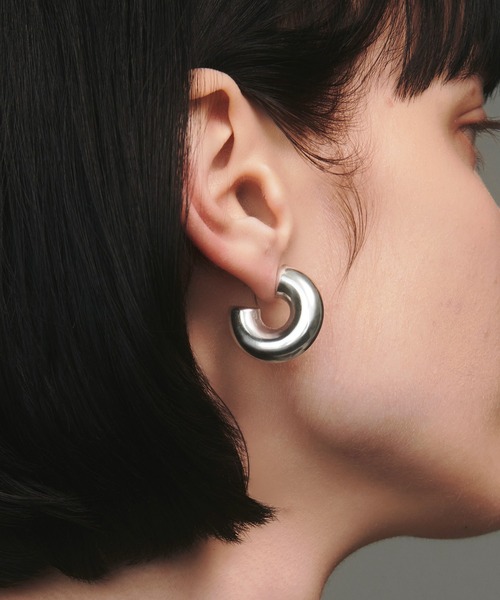 quip queint(クイップクエイント)の「【quip queint】popo hoop pierce M/ポポ フープ ピアス M QU232(ピアス(両耳用)・レディース・シルバー・FREE)」の1枚目の写真