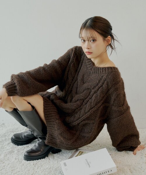 Chico（チコ）の「ケーブルVルーズニットワンピース（ワンピース・レディース・ベージュ/ブラウン/アイボリー/ピンク・FREE）」の14枚目の写真