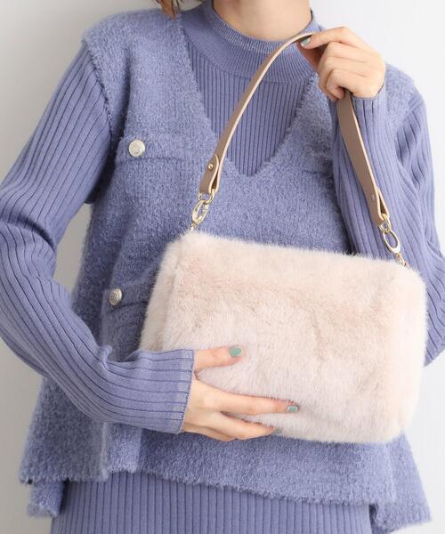 grove（グローブ）の「エコファーダブルショルダー（ショルダーバッグ・レディース・アイボリー/ナチュラル/キャメル/ダークグレー・00）」の2枚目の写真