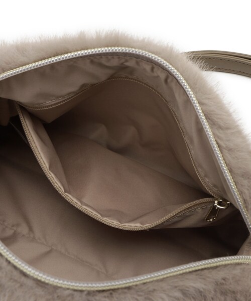 grove（グローブ）の「エコファーダブルショルダー（ショルダーバッグ・レディース・アイボリー/ナチュラル/キャメル/ダークグレー・00）」の10枚目の写真