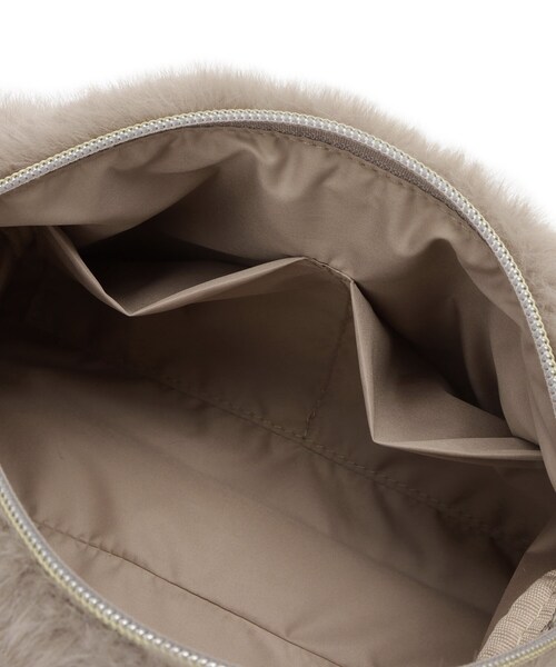 grove（グローブ）の「エコファーダブルショルダー（ショルダーバッグ・レディース・アイボリー/ナチュラル/キャメル/ダークグレー・00）」の11枚目の写真