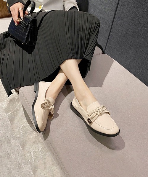 shoes365（シューズスリーシックスファイヴ）の「ゴールドリボンビット ローファー（ローファー・レディース・ライトベージュ/ブラック・23.0cm/25.5cm/25.0cm/24.5cm/23.5cm）」の10枚目の写真