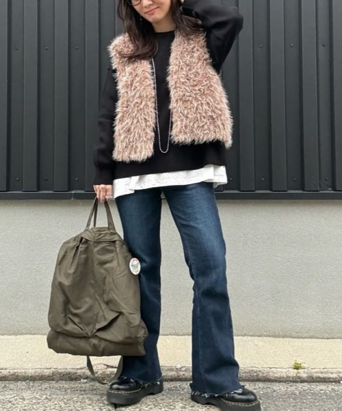 Right-on(ライトオン)の「【HONEYSUCKLE ROSE】フェイクファー ベスト (エコファー / 体型カバー)(ベスト・レディース・ブラウン/ライトベージュ・L/M)」の13枚目の写真