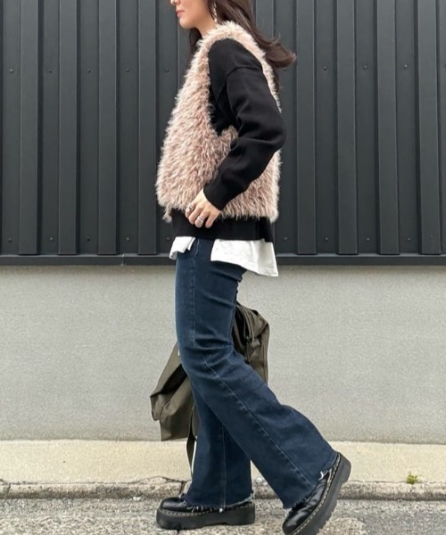 Right-on(ライトオン)の「【HONEYSUCKLE ROSE】フェイクファー ベスト (エコファー / 体型カバー)(ベスト・レディース・ブラウン/ライトベージュ・L/M)」の12枚目の写真