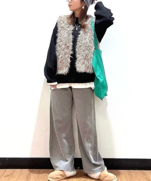 Right-on(ライトオン)の「【HONEYSUCKLE ROSE】フェイクファー ベスト (エコファー / 体型カバー)(ベスト・レディース・ブラウン/ライトベージュ・L/M)」の9枚目の写真