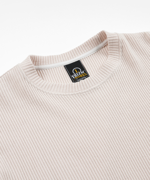 FRIZMWORKS(フリズムワークス)の「OVERSIZED WAFFLE POCKET TEE 002 _ CREAM(Tシャツ/カットソー・メンズ・その他・MEDIUM/LARGE/X-LARGE/SMALL)」の4枚目の写真