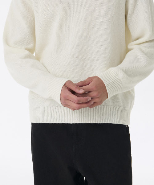 MUSINSA STANDARD（ムシンサスタンダード）の「エッセンシャルクルーネックニット[クリーム]（ニット/セーター・メンズ・その他・SMALL/MEDIUM/LARGE/X-LARGE/XX-LARGE）」の5枚目の写真