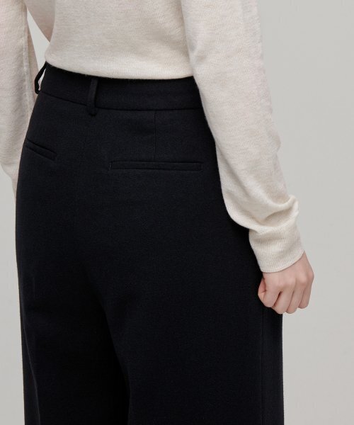 MUSINSA STANDARD WOMAN（ムシンサスタンダードウーマン）の「ウィメンズウールフランネルツーピンタックワイドスラックス[ブラック]（スラックス・レディース・その他・30/31/24/25/26/27/28/29）」の6枚目の写真