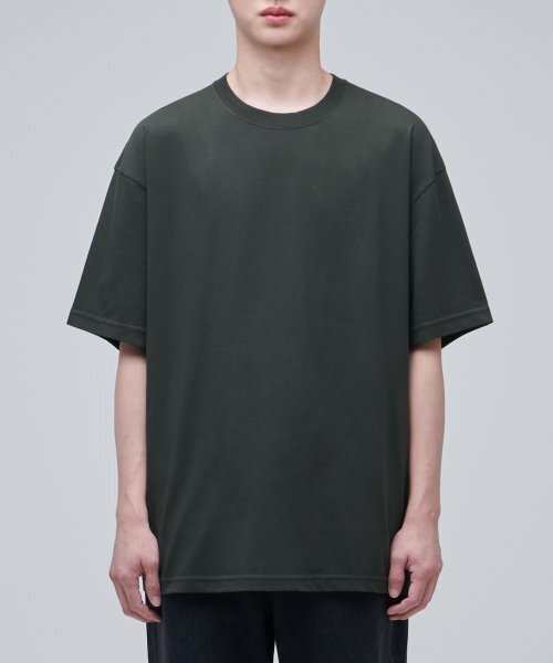 MUSINSA STANDARD（ムシンサスタンダード）の「[クールタンダード] オーバーサイズクルーネックTシャツ [カーキ]（Tシャツ/カットソー・メンズ・その他・LARGE/X-LARGE/XX-LARGE/XXX-LARGE/MEDIUM）」の2枚目の写真