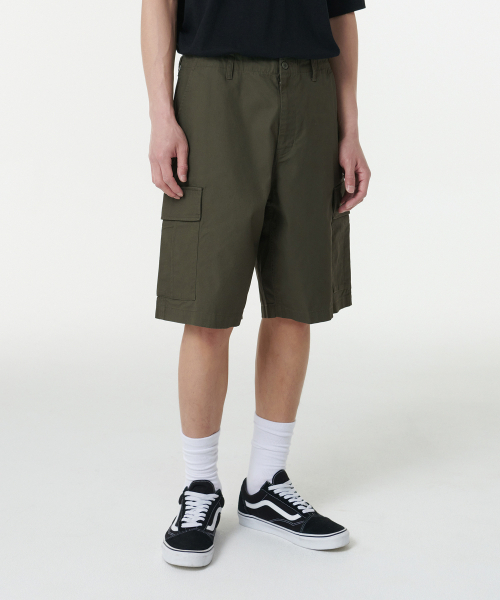 MUSINSA STANDARD（ムシンサスタンダード）の「コットンワイドカーゴショーツ[カーキ]（その他パンツ・メンズ・その他・27/28/29/30/31/32/33/34/36）」の2枚目の写真