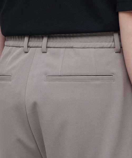 MUSINSA STANDARD（ムシンサスタンダード）の「ワイドバンディングカーゴハーフスラックス[グレイッシュベージュ]（スラックス・メンズ・その他・40/38/42/36/34/32/30/31/33/26/27/28/29）」の10枚目の写真