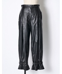 RUMCHE（ラムシェ）の「Fake Leather Belt Trousers / フェイクレザーベルトパンツ（その他パンツ）」