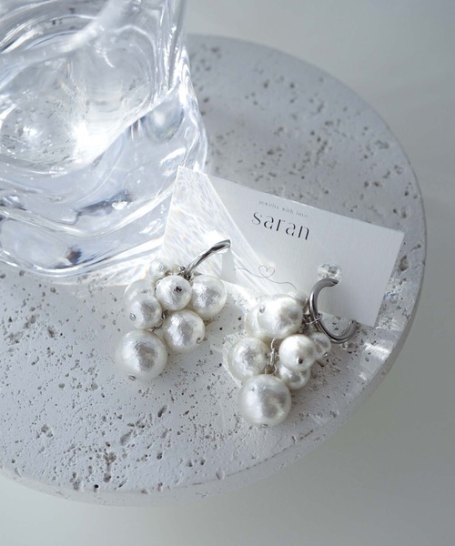 CERCA(チェルカ)の「saran jewelry/ビック コットンパール フープイヤリング(イヤリング・レディース・ゴールド/シルバー・FREE)」の9枚目の写真