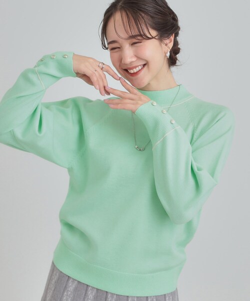 SHOO・LA・RUE(シューラルー)の「【洗濯機可/吸湿発熱】チクチクしにくいもちもちハイネックニット(ニット/セーター・レディース・ホワイト系5/ネイビー/イエロー系その他/ピンク系/グリーン系/グレー・01/02/03/04)」の1枚目の写真