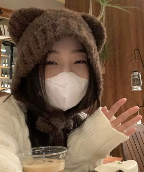 VIBGYOR（ヴィブジョー）の「【EIZZ/アイズ】耳デザイン 紐付き ニットキャップ（ニットキャップ/ビーニー・レディース・ブラック/ブラウン/ホワイト/チャコール・FREE）」の10枚目の写真