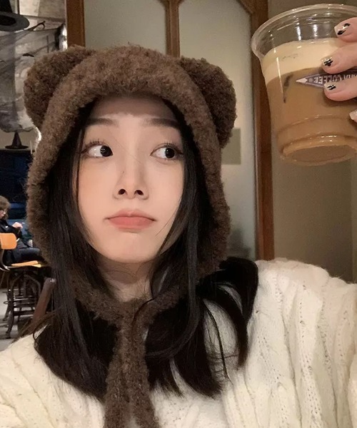 VIBGYOR（ヴィブジョー）の「【EIZZ/アイズ】耳デザイン 紐付き ニットキャップ（ニットキャップ/ビーニー・レディース・ブラック/ブラウン/ホワイト/チャコール・FREE）」の11枚目の写真