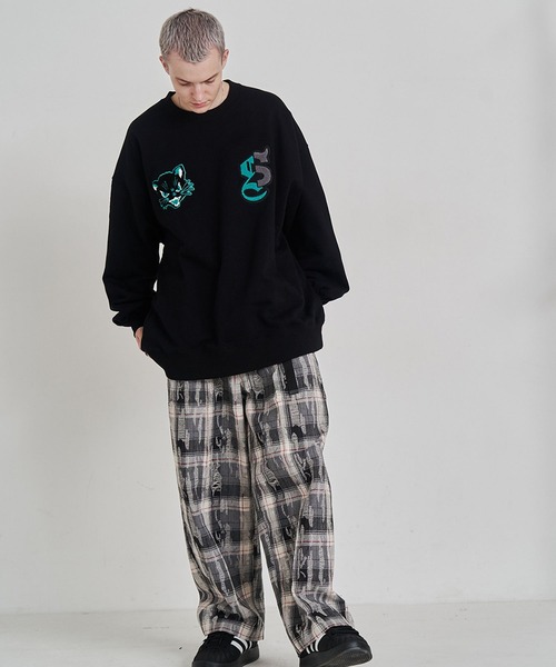 SeeSew(シーソー)の「【UNISEX】NEKOMATA CRUE SWEAT/ネコマタクルースウェット(スウェット・メンズ・ブラック/チャコールグレー/ライトグレー・M/L)」の13枚目の写真