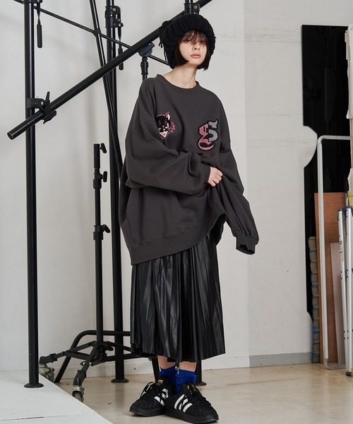 SeeSew(シーソー)の「【UNISEX】NEKOMATA CRUE SWEAT/ネコマタクルースウェット(スウェット・メンズ・ブラック/チャコールグレー/ライトグレー・M/L)」の15枚目の写真