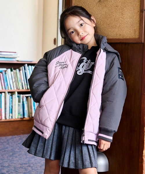 X-girl Stages（エックスガールステージス）の「バックロゴキルティングブルゾン（ブルゾン・キッズ・アイボリー/ピンク・140cm/130cm/90cm/100cm/110cm/120cm）」の2枚目の写真
