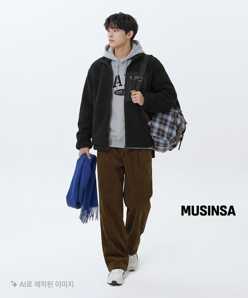 YALE（イェール）の「ツートンアーチフード_グレー（パーカー・レディース・その他・SMALL/MEDIUM/LARGE/X-LARGE/X-SMALL/XX-LARGE）」の6枚目の写真