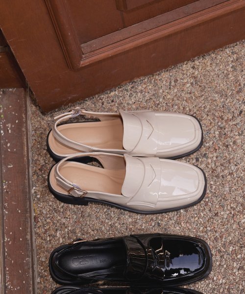 CESTI(セスティ)の「ブリン アナメル スクエアトスリングバック (LIGHTBEIGE)(サンダル・レディース・オートミール・23cm/23.5cm/24cm/24.5cm/25cm/22.5cm)」の2枚目の写真