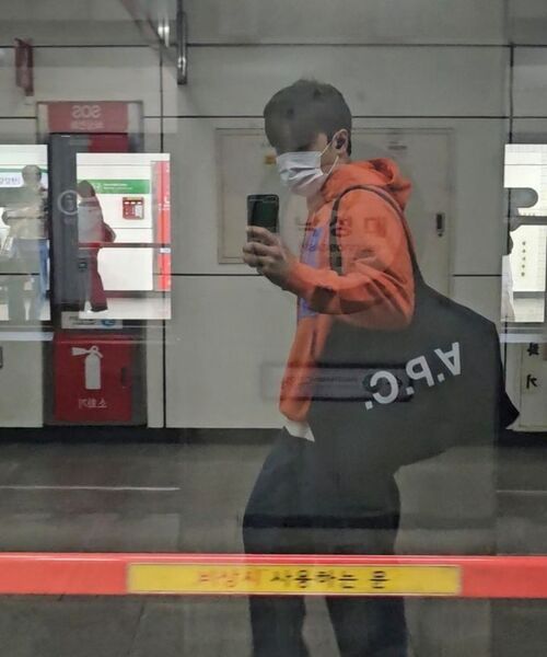 Cavish(カビシ)の「HIGH NOTE HOODIE ORANGE(CV2DSUM406A)(パーカー・メンズ・オレンジ・SMALL)」の6枚目の写真