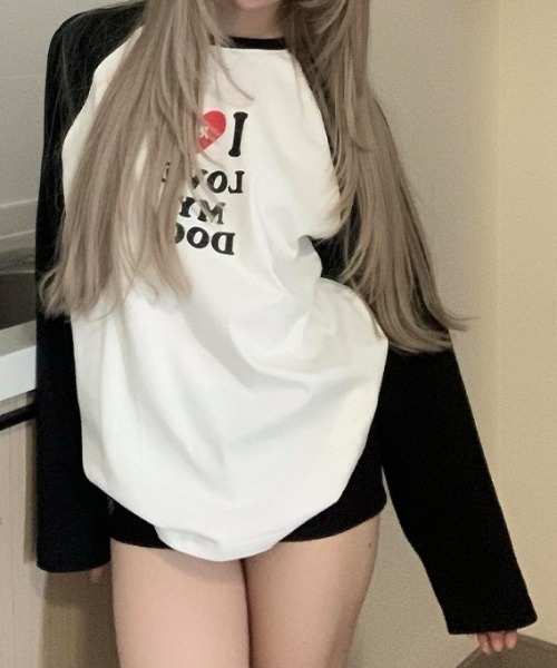 SHEPP(シープ)の「【26年春新作】ラブロゴプリントラグランロンT(Tシャツ/カットソー・レディース・ホワイト・M/L)」の3枚目の写真