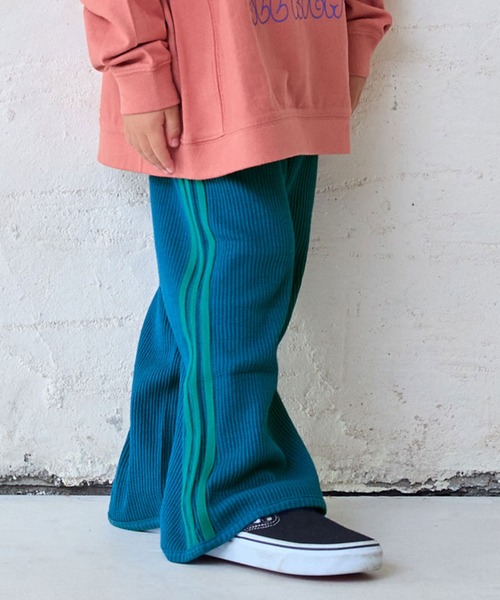 MARKEY'S(マーキーズ)の「ワッフルラインフレアーパンツ(その他パンツ・キッズ・ブルー/イエロー/オフホワイト・110/100/90/120/150/140/130)」の3枚目の写真