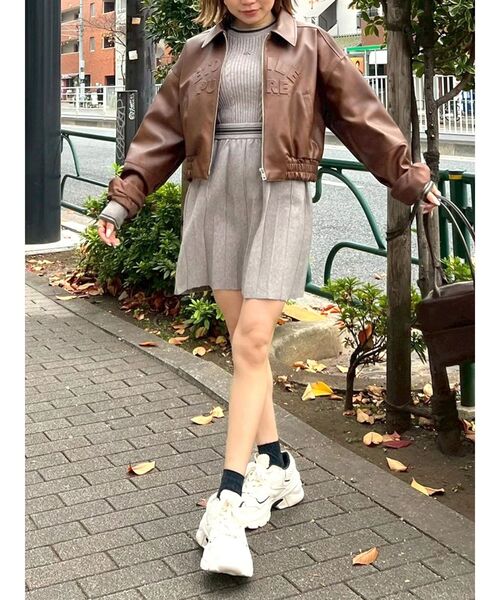 CALNAMUR(カルナムール)の「ケーブルMIXコンパクトニット(ニット/セーター・レディース・グレー/ネイビー/ブルー・FREE)」の8枚目の写真