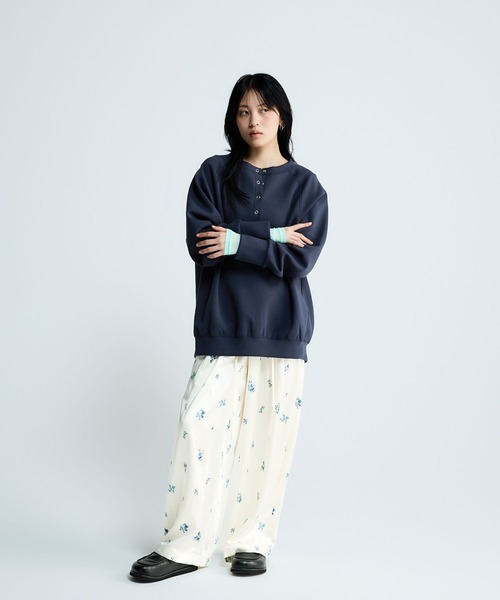 JEANASIS(ジーナシス)の「Fadeダンボールヘンリープルオーバー/638839(スウェット・レディース・グレー/ブラック系その他/ネイビー・FREE)」の14枚目の写真