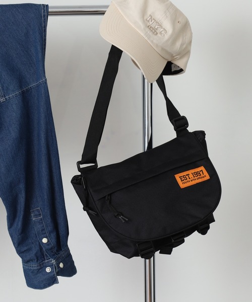 セール】AVVENTURA メッセンジャーバッグ（メッセンジャーバッグ