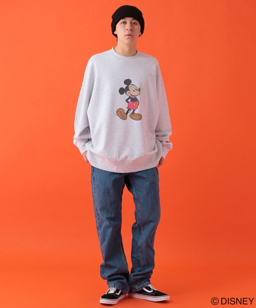GEORGE'S（ジョージズ）の「【DISNEY】ミッキーマウス／クルーネックウラケ【UNISEX】（スウェット・メンズ・杢グレー/チャコールグレー・LARGE/MEDIUM）」の3枚目の写真