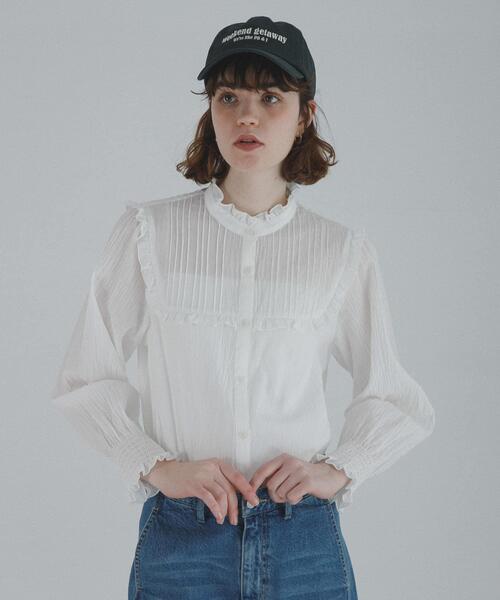 URBAN RESEARCH Sonny Label(アーバンリサーチサニーレーベル)の「『WEB限定』スタンドカラーピンタックフリルシャツ(シャツ/ブラウス・レディース・オフホワイト/ブラック・FREE)」の5枚目の写真