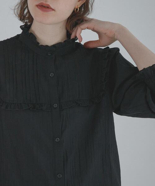 URBAN RESEARCH Sonny Label(アーバンリサーチサニーレーベル)の「『WEB限定』スタンドカラーピンタックフリルシャツ(シャツ/ブラウス・レディース・オフホワイト/ブラック・FREE)」の15枚目の写真
