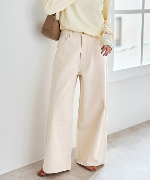 Spick & Span（スピックアンドスパン）の「5 1/2 HIGH-WIDELEG DENIM（デニムパンツ・レディース・アイボリー/ベージュ・28/27）」の5枚目の写真