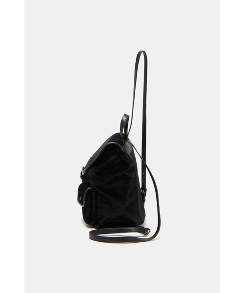 COURONNEの「Buttony Backpack 24 Velvet_RCBBX25645BKX(バックパック/リュック・レディース・ブラック・FREE)」の4枚目の写真