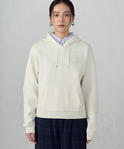 COMME CA ISM（コムサイズム）の「エンブレムロゴ フードニットパーカー（パーカー・レディース・ネイビー/アイボリー・FREE）」の12枚目の写真