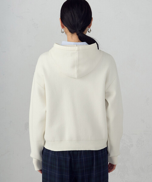 COMME CA ISM（コムサイズム）の「エンブレムロゴ フードニットパーカー（パーカー・レディース・ネイビー/アイボリー・FREE）」の14枚目の写真