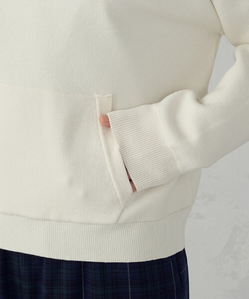 COMME CA ISM（コムサイズム）の「エンブレムロゴ フードニットパーカー（パーカー・レディース・ネイビー/アイボリー・FREE）」の17枚目の写真