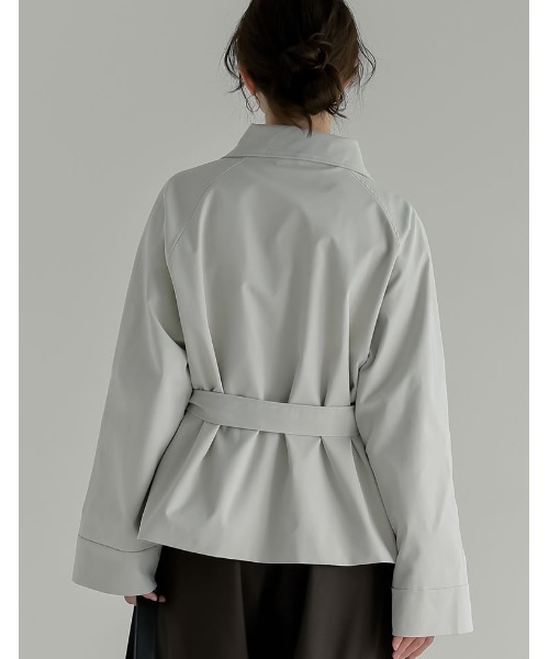 Re:EDIT（リエディ）の「[2026S/S COLLECTION]スタンドカラーミドル丈トレンチコート（トレンチコート・レディース・ブラック/アイボリー/カーキ/ベージュ・MEDIUM/LARGE）」の19枚目の写真