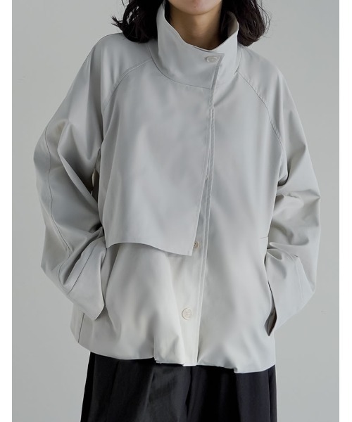 Re:EDIT（リエディ）の「[2026S/S COLLECTION]スタンドカラーミドル丈トレンチコート（トレンチコート・レディース・ブラック/アイボリー/カーキ/ベージュ・MEDIUM/LARGE）」の22枚目の写真