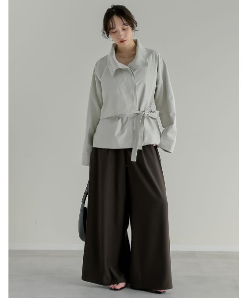 Re:EDIT（リエディ）の「[2026S/S COLLECTION]スタンドカラーミドル丈トレンチコート（トレンチコート・レディース・ブラック/アイボリー/カーキ/ベージュ・MEDIUM/LARGE）」の18枚目の写真