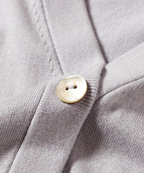 Demi-Luxe BEAMS（デミルクス ビームス）の「AK+1 / 16ゲージ スビンコットン Vネック カーディガン（カーディガン/ボレロ・レディース・レッド/ライトグレー・ONE SIZE）」の9枚目の写真