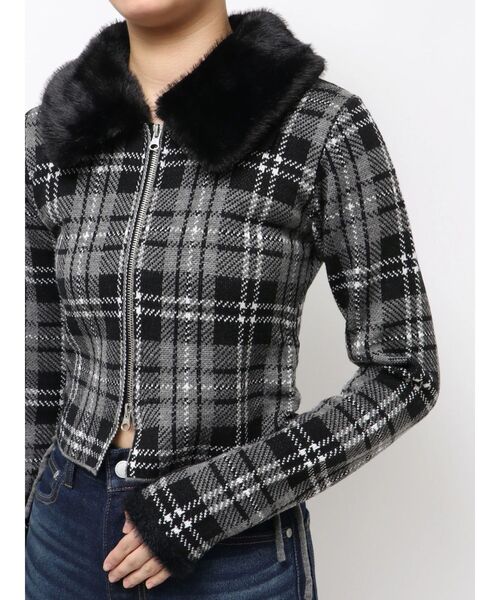 EMODA（エモダ）の「STRING RIBBON ZIP SHIRT TOP（ニット/セーター・レディース・ブラック/カーキ・FREE）」の5枚目の写真