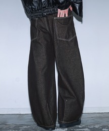 MDR（エムディアール）の「『バレルレッグ カーブシルエット デニムパンツ』（デニムパンツ）」